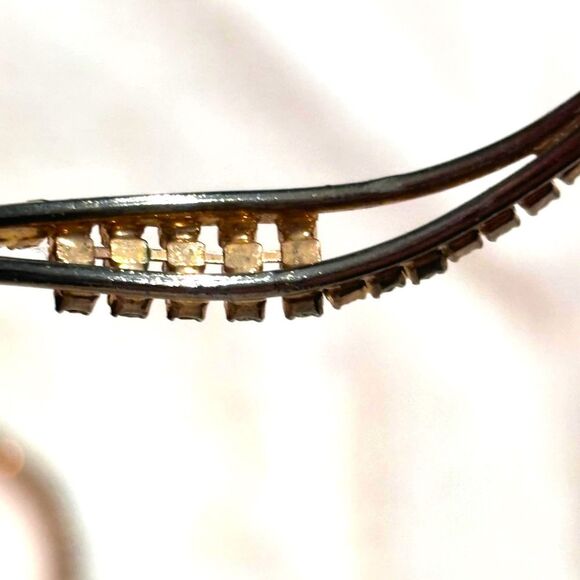 Pair of Gold Tone Bangle Bracelet Rhinestones Jeweled Shiny Sparkle Set of 2 - Picture 9 of 11